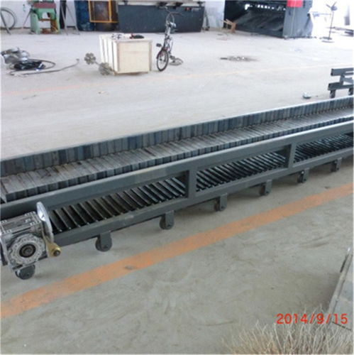 城固噸包輸送鏈板輸送機(jī)生產(chǎn)廠家生產(chǎn)基地 潤(rùn)通機(jī)械品質(zhì)保障